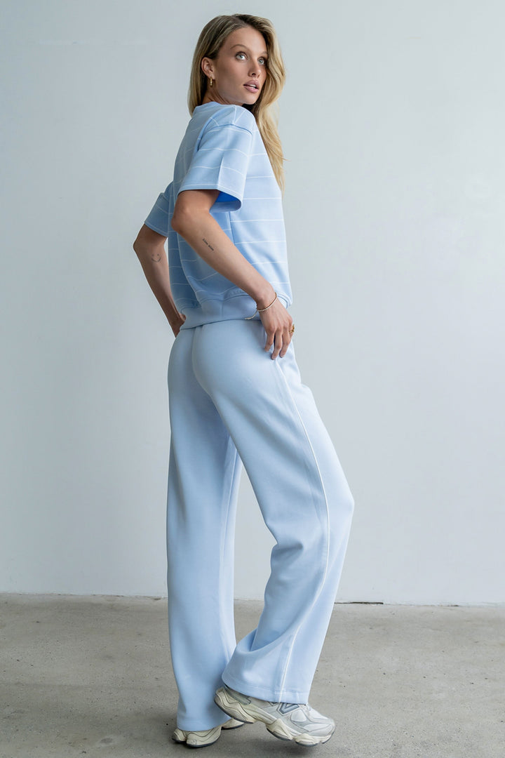 High Waisted Wide Leg Jeans with Front Seam Detail and Pockets