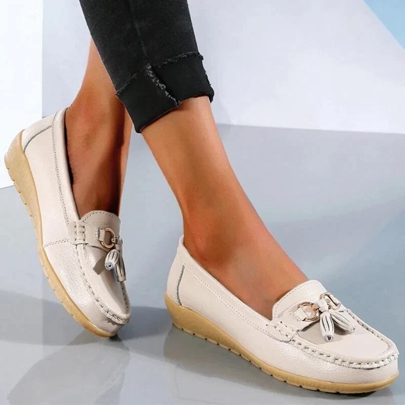 Women Casual Leather Driving Loafers with Flexible Cushioned Sole for Daily Comfort