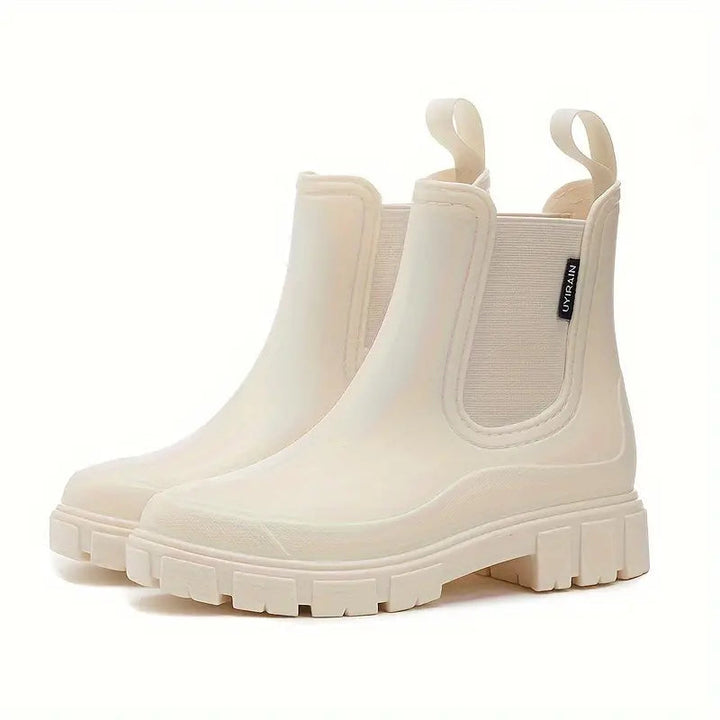 Chelsea Boots Waterproof With Chunky Platform Sole Design