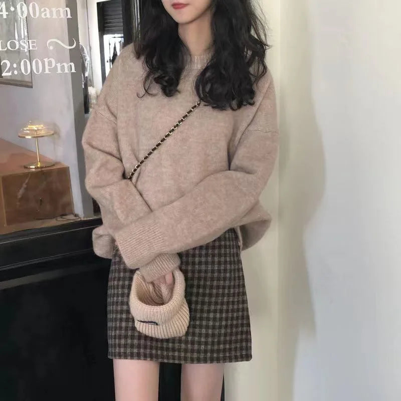 Women’s Oversized Pullover Sweater Cozy Round Neck Knit Long Sleeve