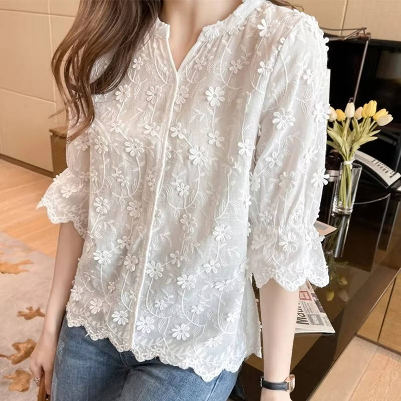 Floral Blouse For Women With Long Sleeves And Ruffle Details