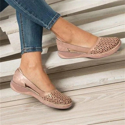 Women's Wide Toe Slip-On Flats with Padded Insole and Air-Permeable Upper