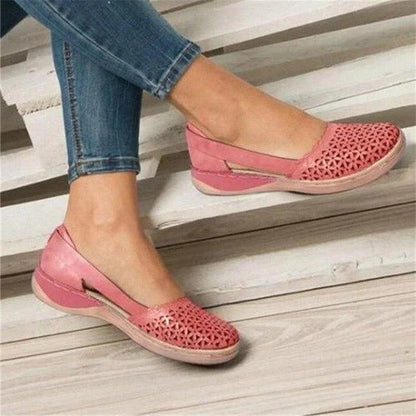 Women's Wide Toe Slip-On Flats with Padded Insole and Air-Permeable Upper