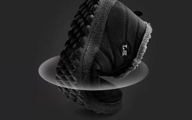 Slip-On Snow Boots Waterproof Insulated Warm Non-Slip Winter Outdoor Shoes